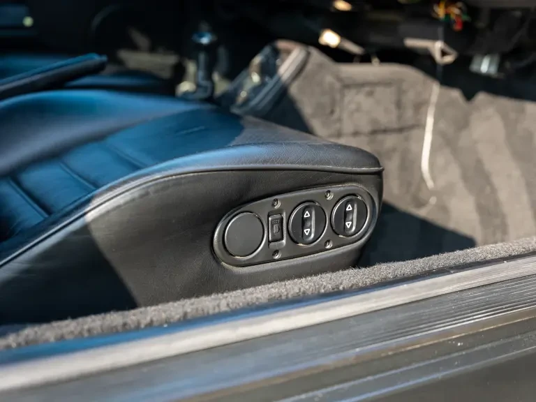 1990 Porsche 964 Carrera 4 - Image 24 of 31