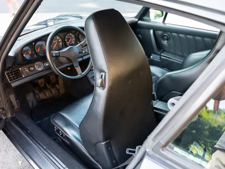 1990 Porsche 964 Carrera 4 - Image 19 of 31