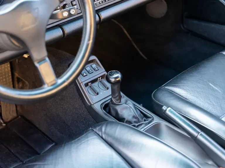 1990 Porsche 964 Carrera 4 - Image 15 of 31