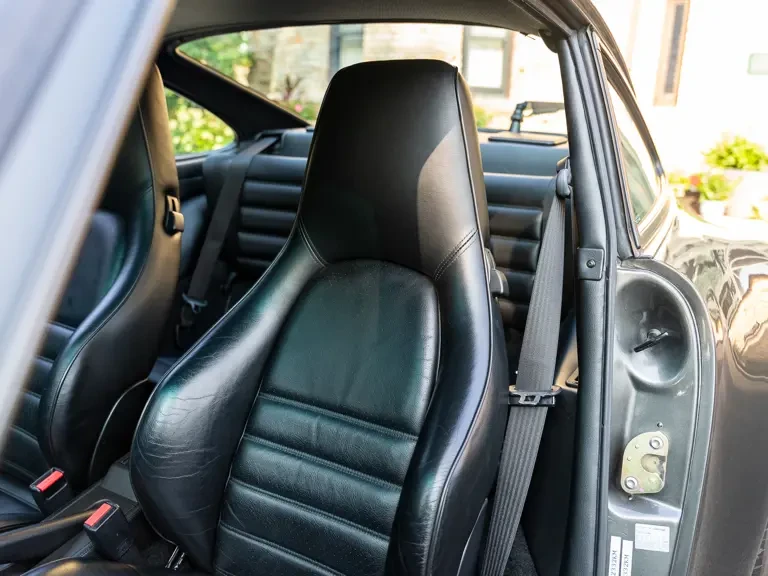 1990 Porsche 964 Carrera 4 - Image 17 of 31