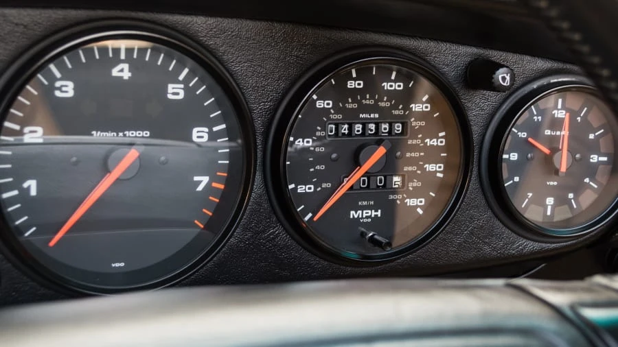 1990 Porsche 964 Carrera 4 - Image 6 of 12