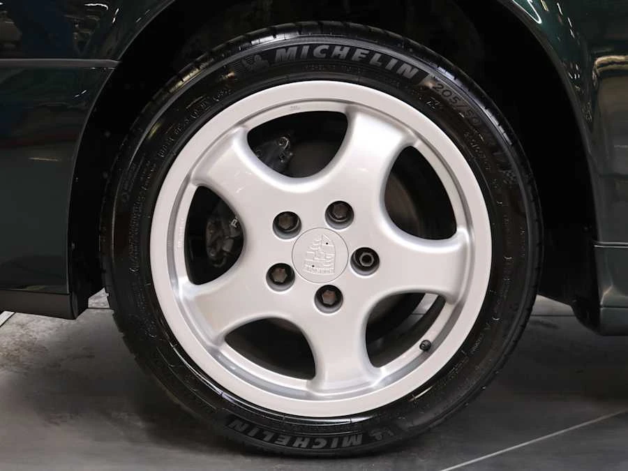 1990 Porsche 964 Carrera 4 - Image 30 of 31