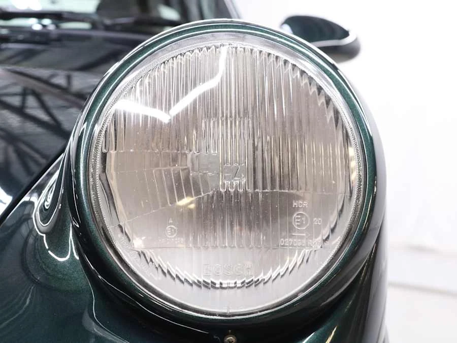1990 Porsche 964 Carrera 4 - Image 14 of 31