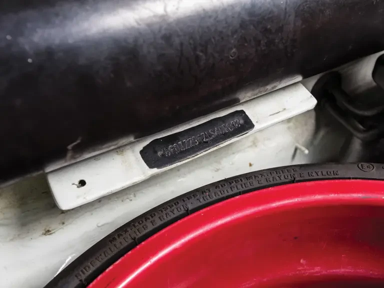 1990 Porsche 964 Carrera - Image 24 of 31