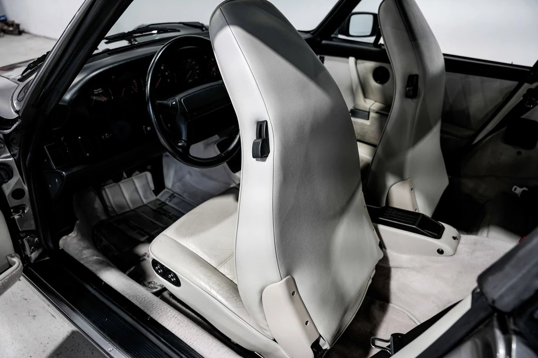 1990 Porsche 964 Carrera - Image 22 of 31