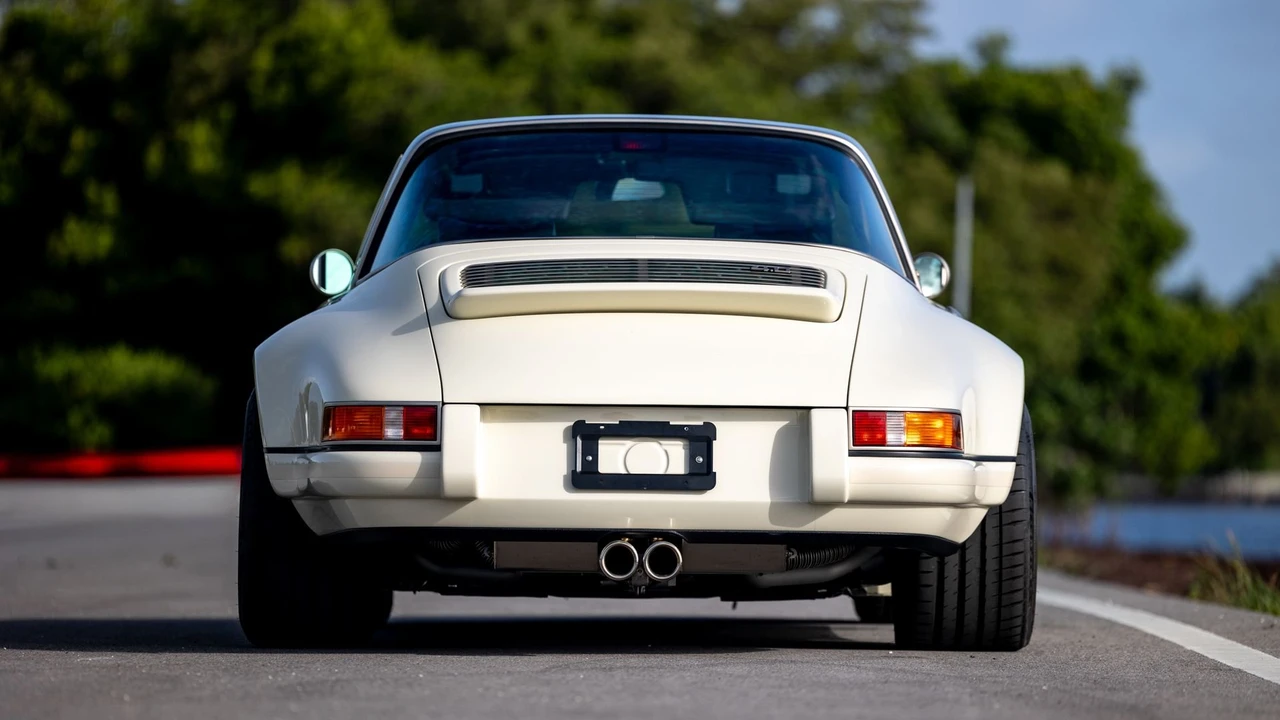 1990 Porsche Reimagined by Singer - Image 16 of 31