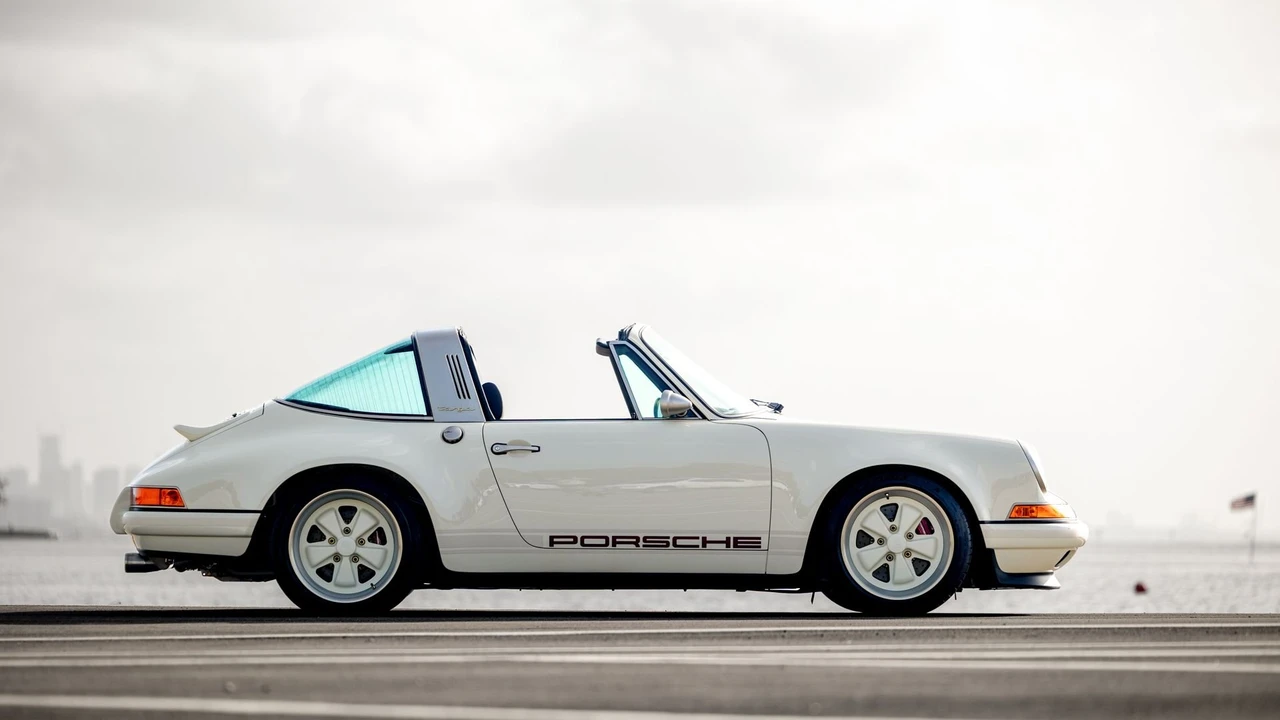 1990 Porsche Reimagined by Singer - Image 22 of 31