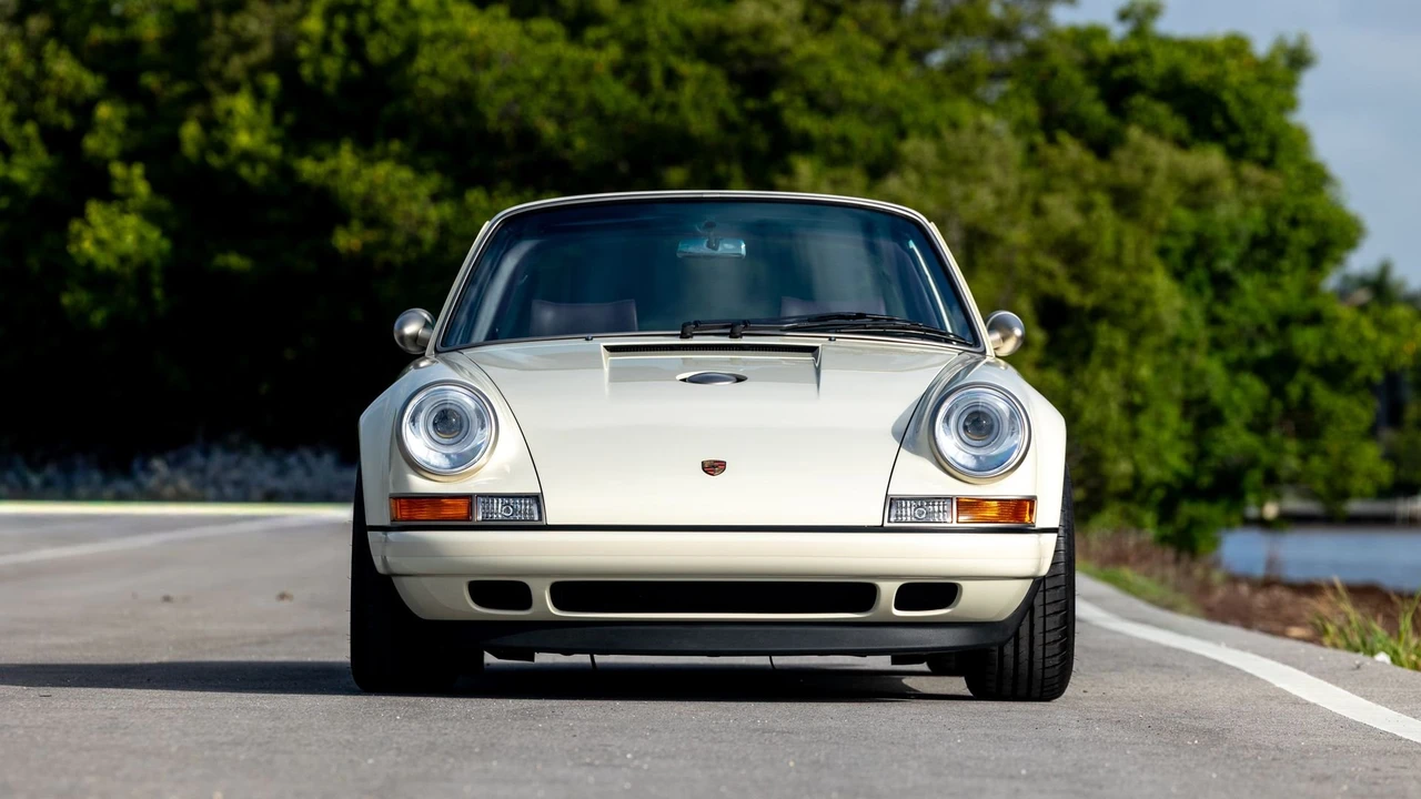 1990 Porsche Reimagined by Singer - Image 3 of 31