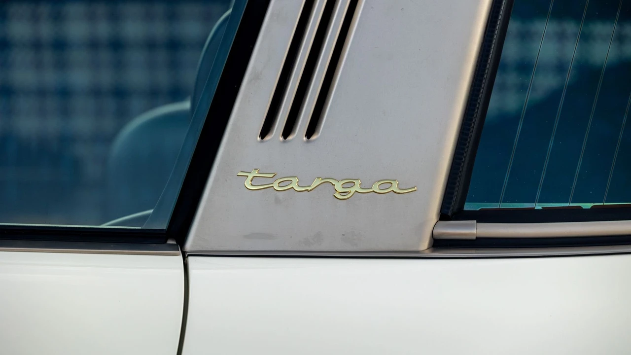 1990 Porsche Reimagined by Singer - Image 27 of 31