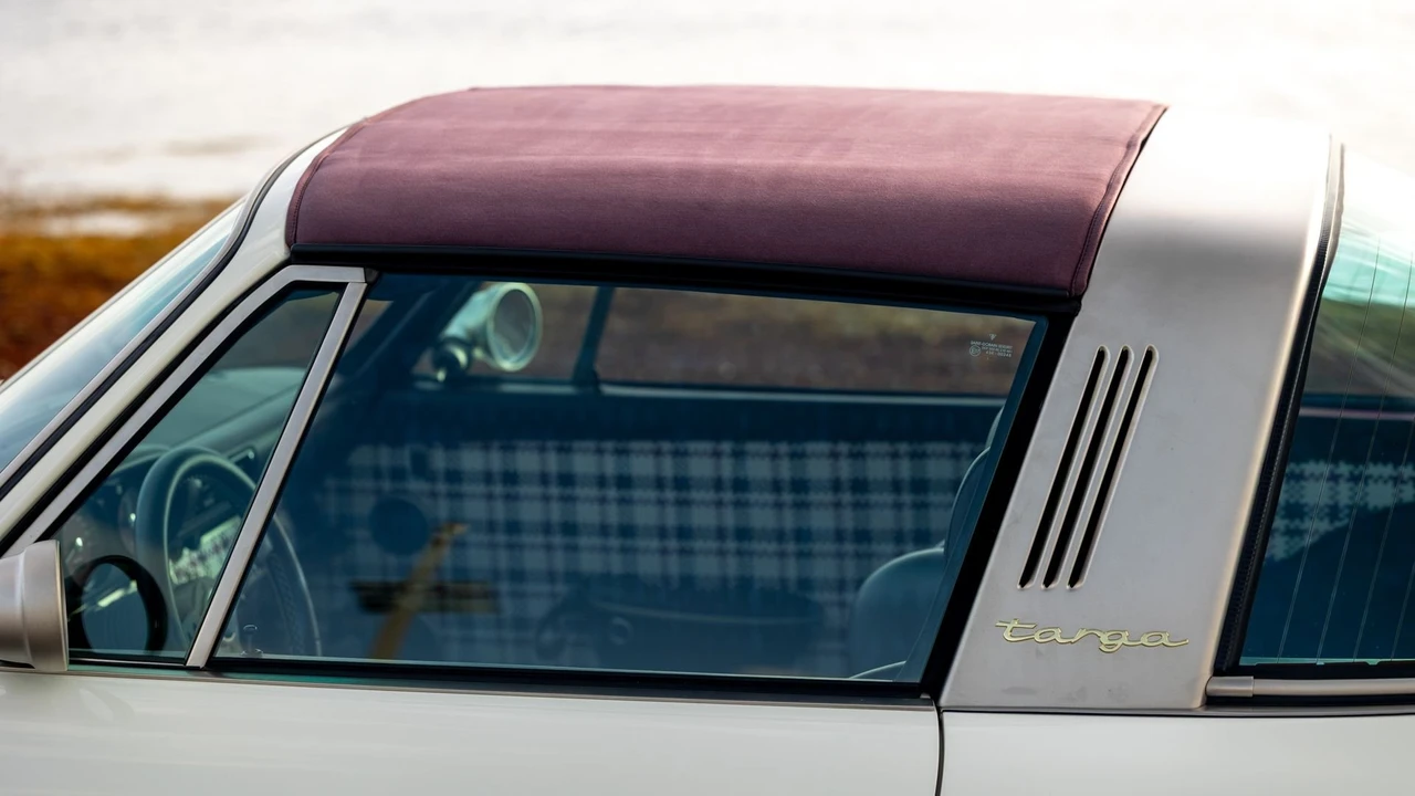 1990 Porsche Reimagined by Singer - Image 28 of 31