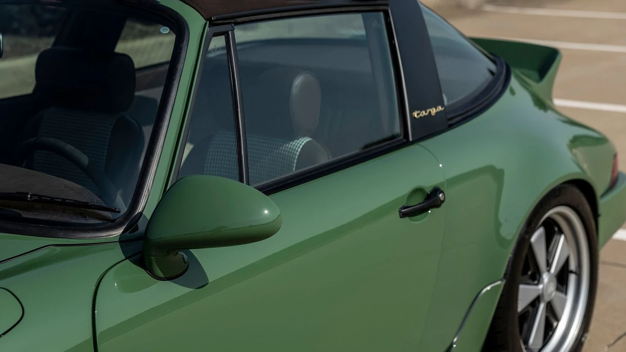 1990 Porsche 911 - Image 28 of 31