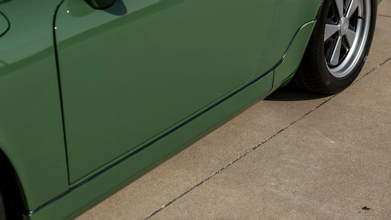 1990 Porsche 911 - Image 29 of 31