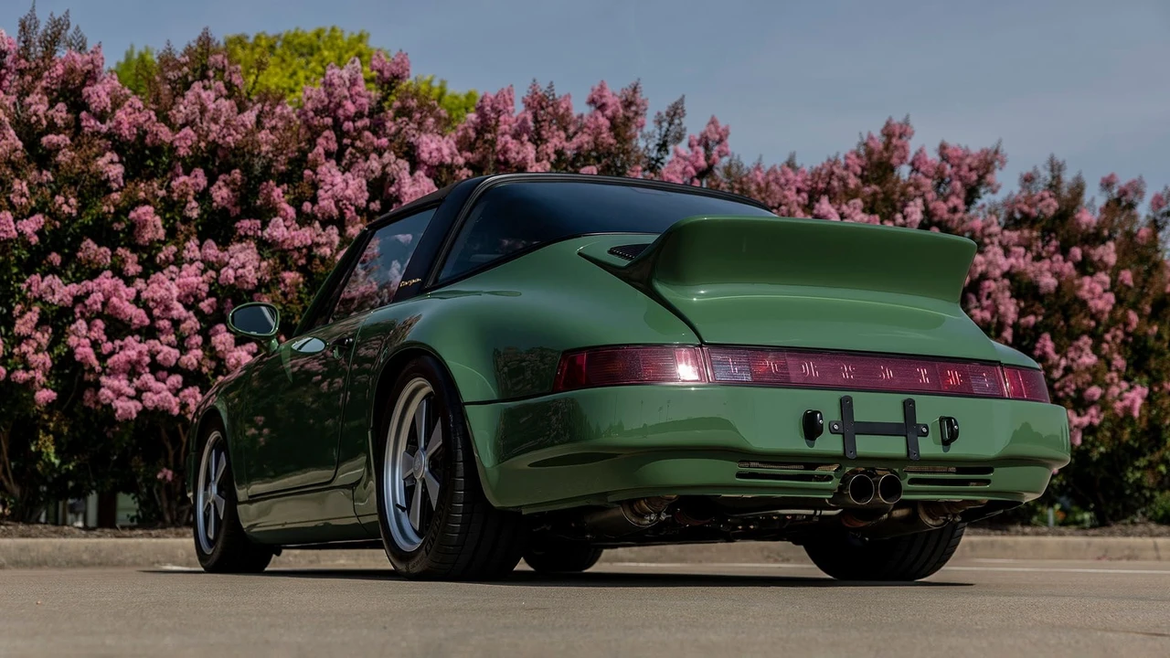 1990 Porsche 911 - Image 19 of 31