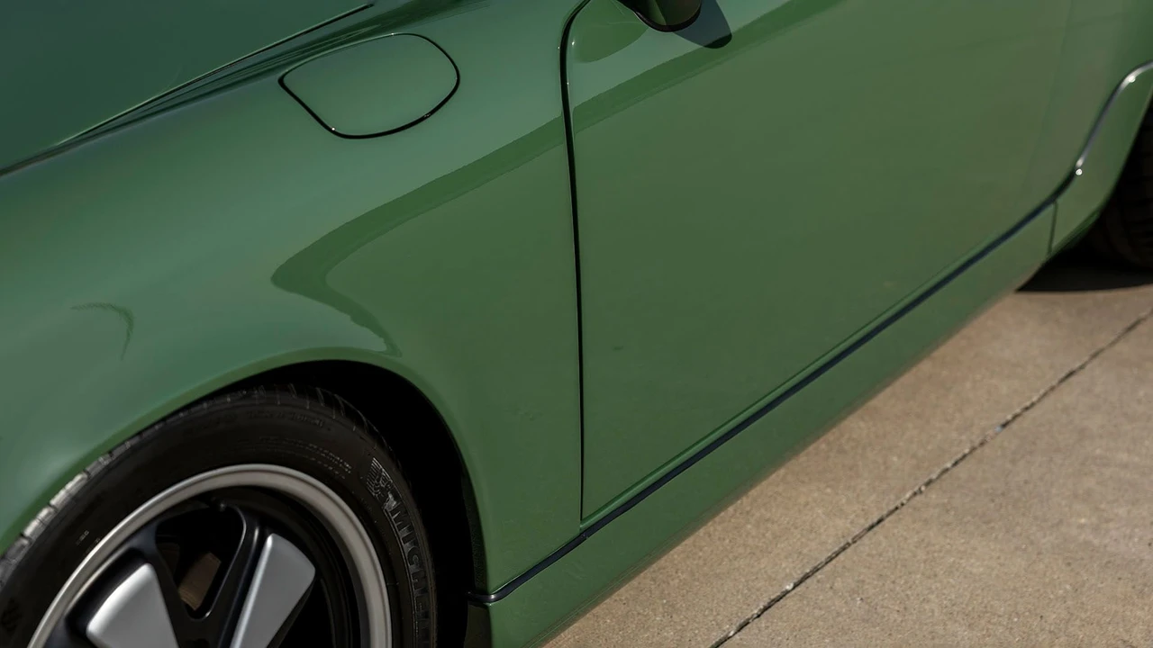 1990 Porsche 911 - Image 24 of 31
