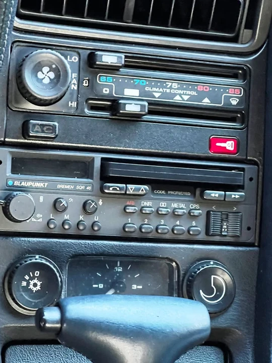 1990 Porsche 928 S4 - Image 13 of 20