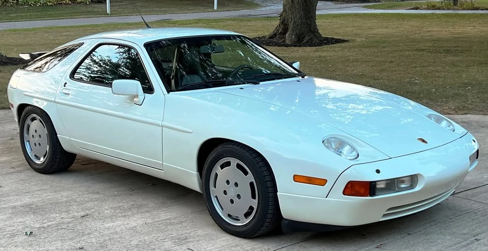 1990 Porsche 928 S4 - Image 2 of 20