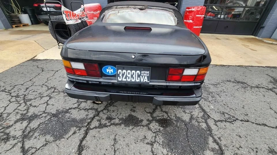 1990 Porsche 928 - Image 4 of 15