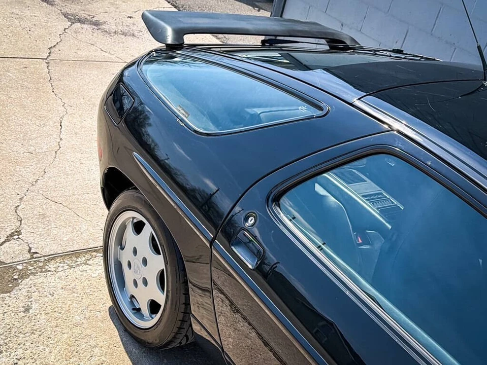 1990 Porsche 928 S4 - Image 19 of 31
