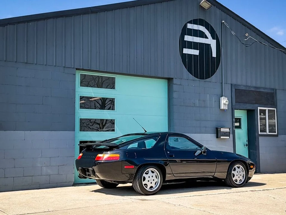 1990 Porsche 928 S4 - Image 12 of 31