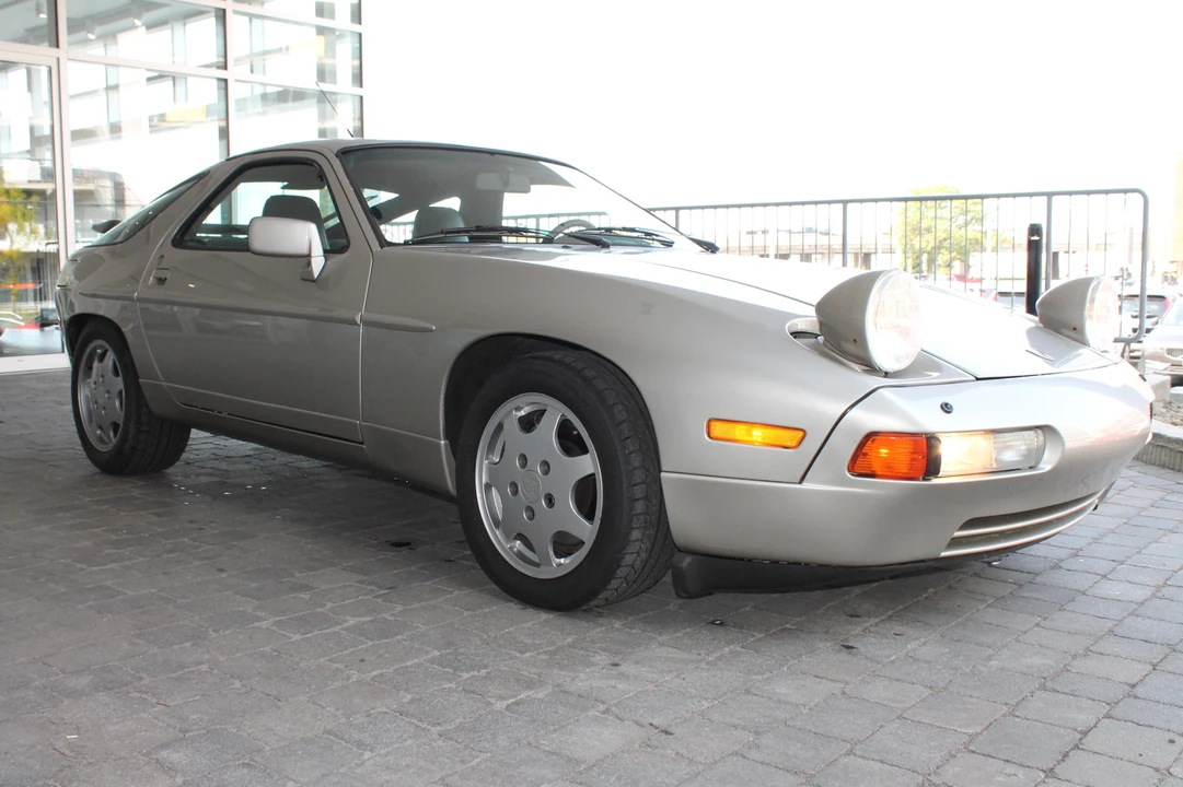 1990 Porsche 928 GT - Image 10 of 31