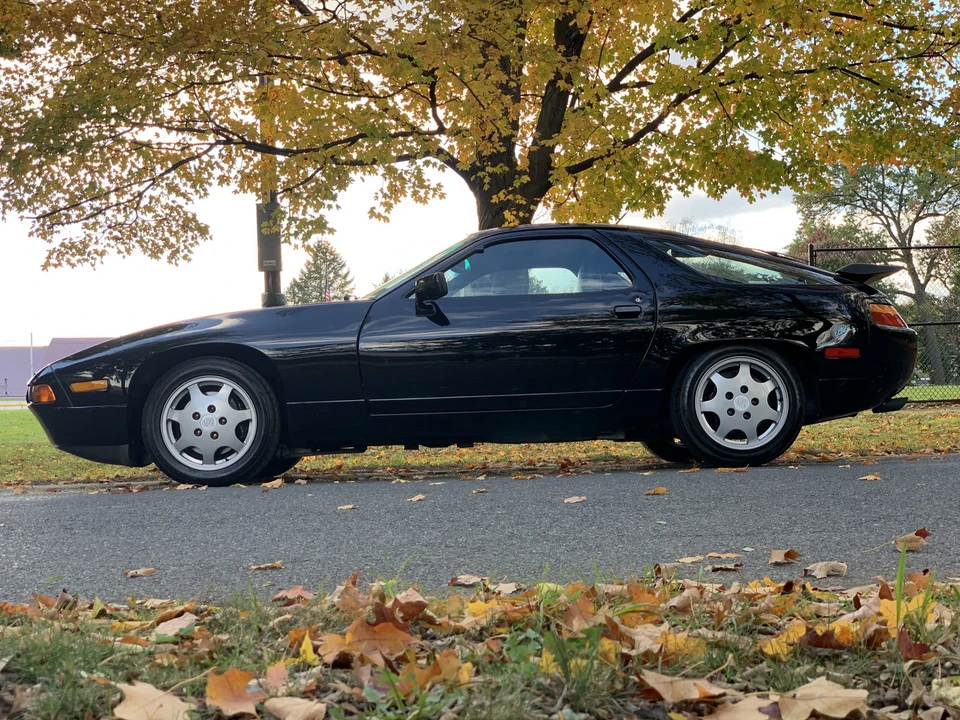 1990 Porsche 928 GT - Image 8 of 31