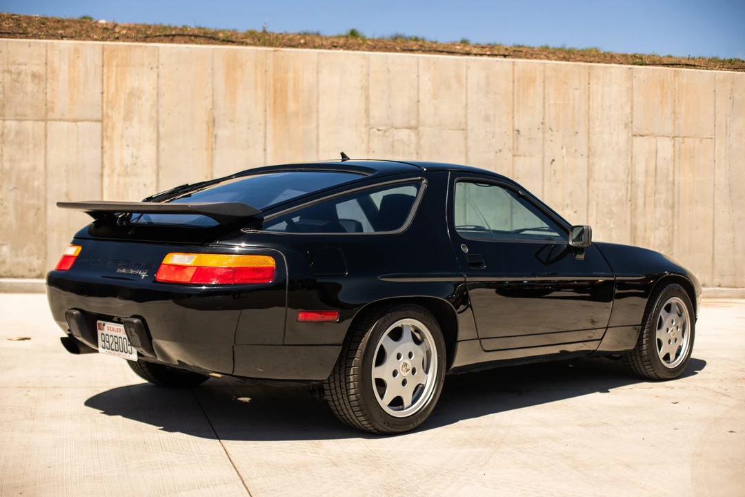 1990 Porsche 928 GT - Image 9 of 31