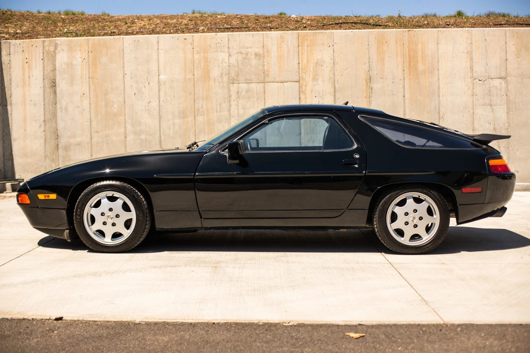 1990 Porsche 928 GT - Image 13 of 31