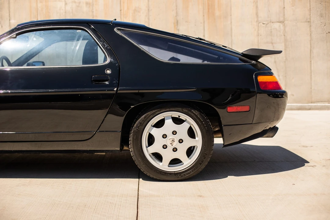 1990 Porsche 928 GT - Image 24 of 31