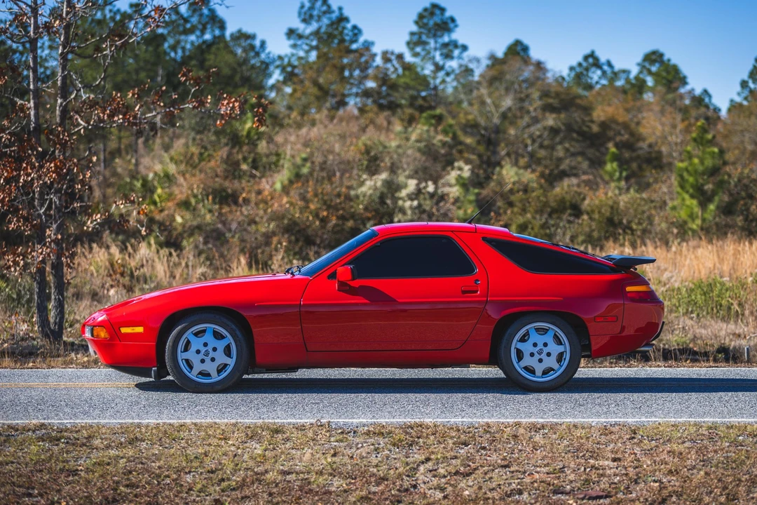 1990 Porsche 928 GT - Image 4 of 31