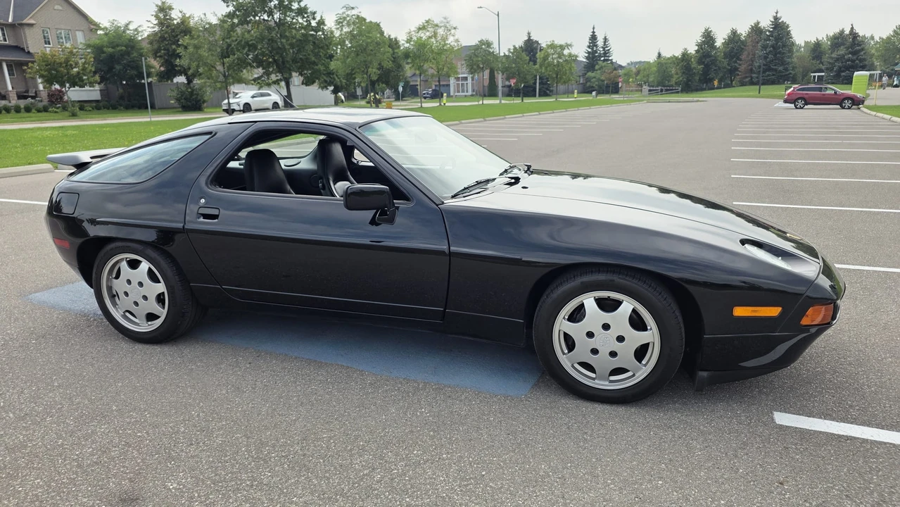 1990 Porsche 928 GT - Image 9 of 31