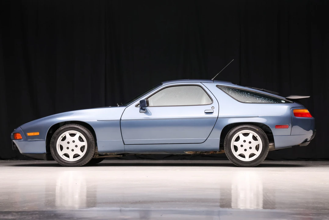 1990 Porsche 928 GT - Image 8 of 31