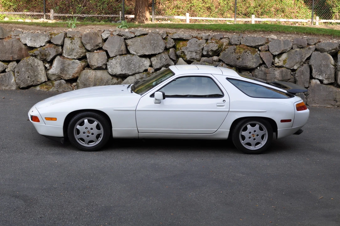 1990 Porsche 928 GT - Image 4 of 31