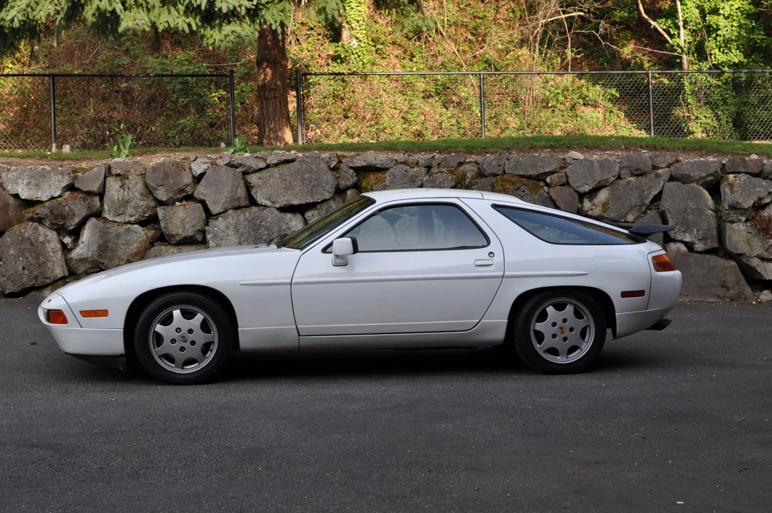 1990 Porsche 928 GT - Image 6 of 31