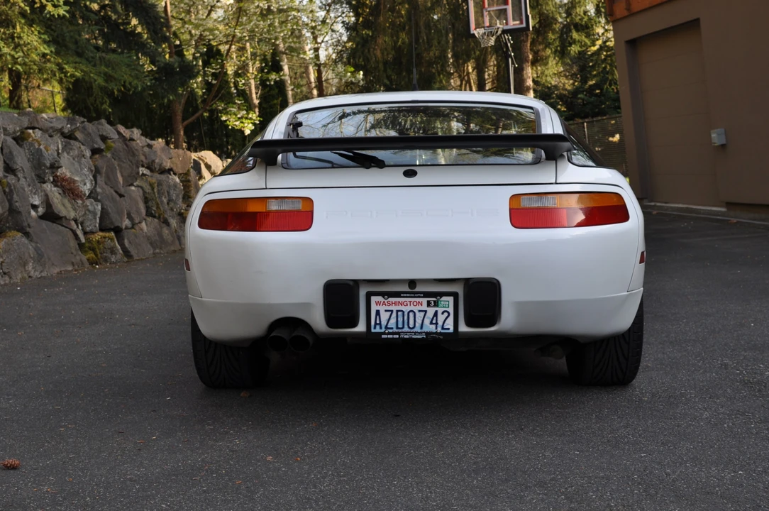 1990 Porsche 928 GT - Image 7 of 31
