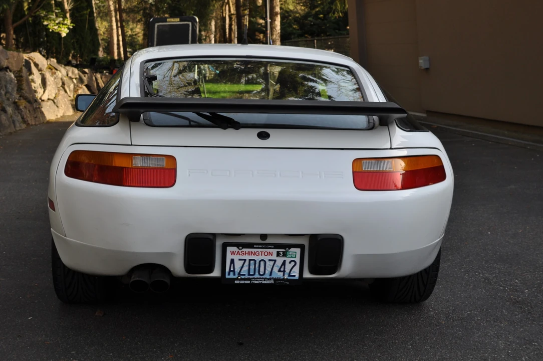 1990 Porsche 928 GT - Image 8 of 31