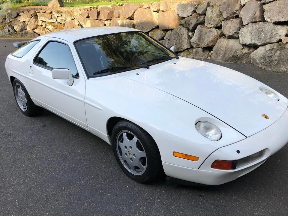 1990 Porsche 928 GT - Image 14 of 31