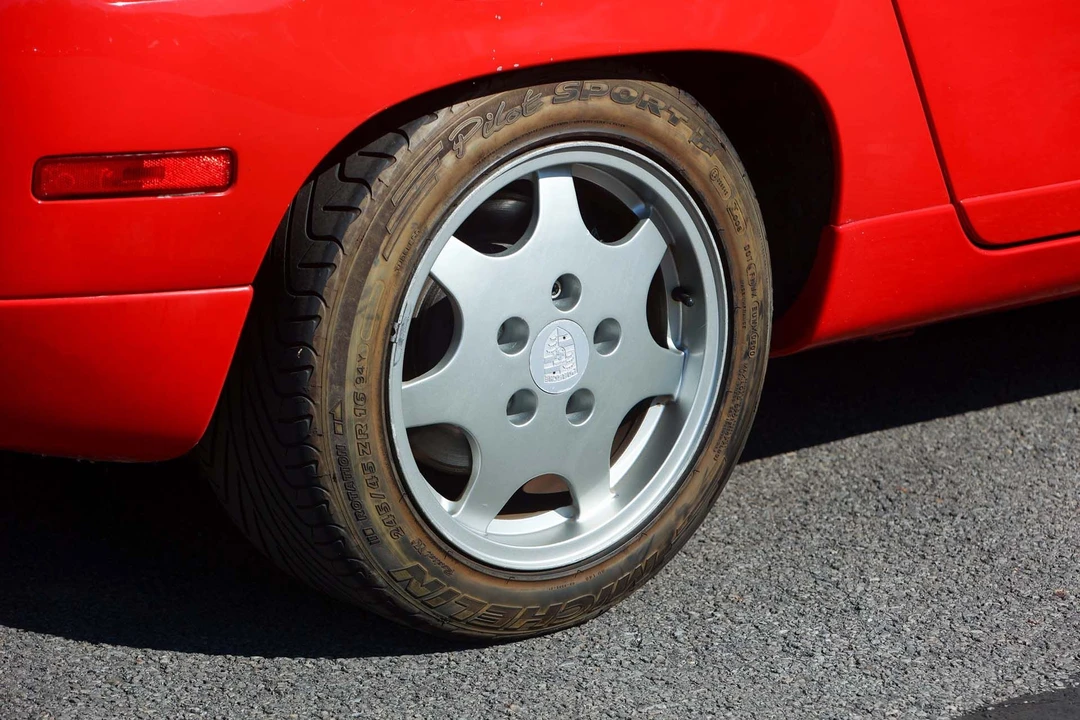 1990 Porsche 928 GT - Image 25 of 31