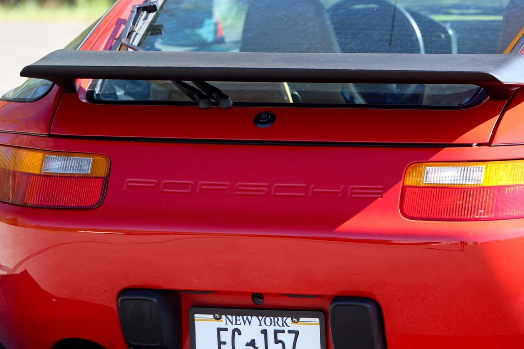 1990 Porsche 928 GT - Image 18 of 31