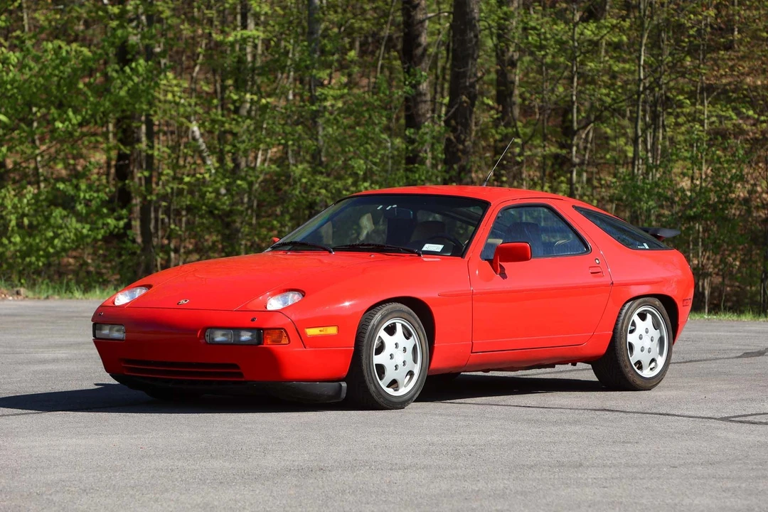 1990 Porsche 928 GT - Image 8 of 31