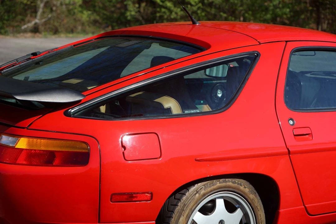 1990 Porsche 928 GT - Image 23 of 31