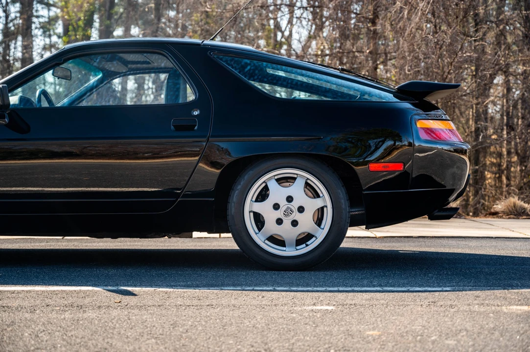 1990 Porsche 928 GT - Image 22 of 31