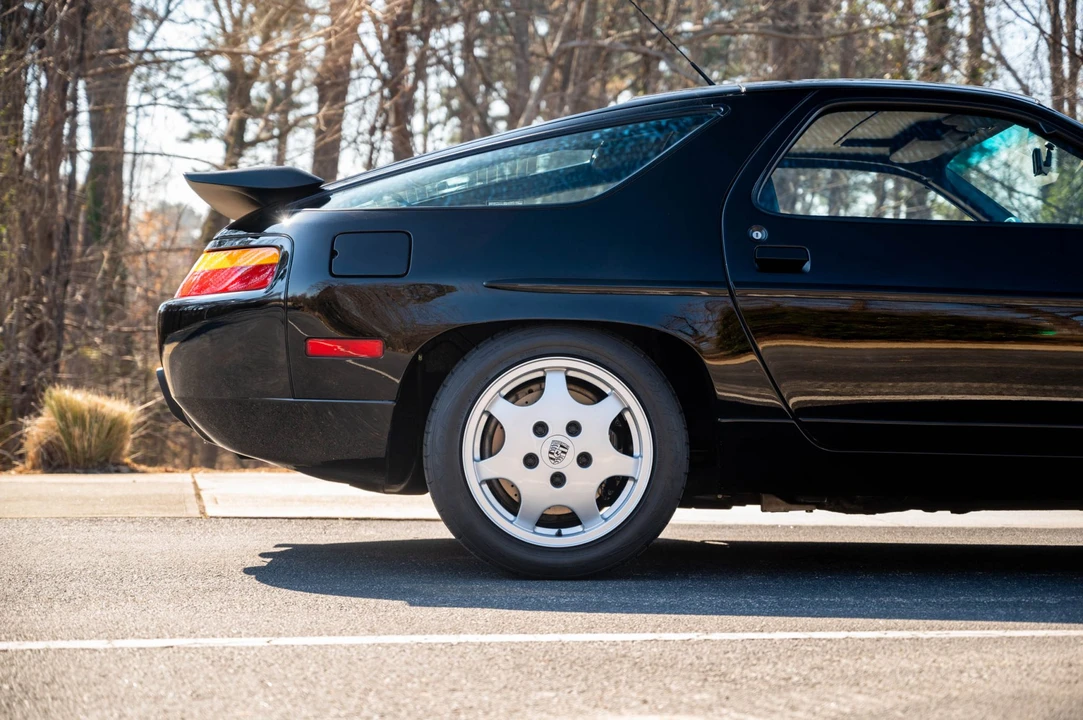 1990 Porsche 928 GT - Image 21 of 31