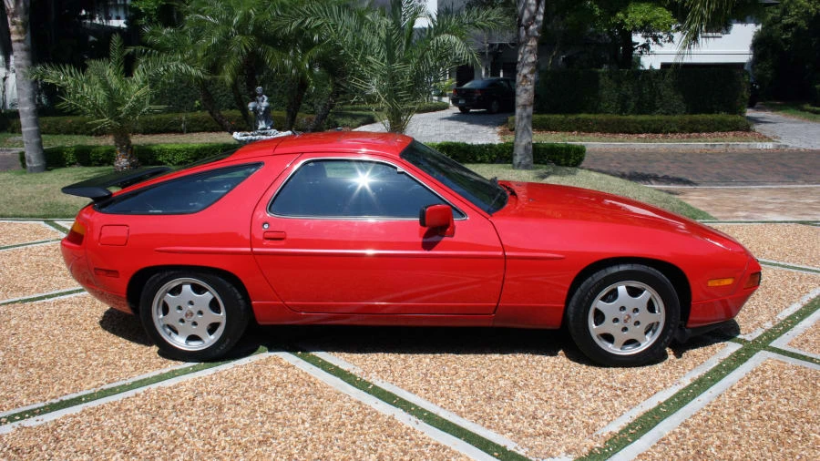 1990 Porsche 928 GT - Image 2 of 12