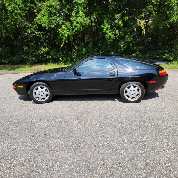 1990 Porsche 928 GT - Image 9 of 31