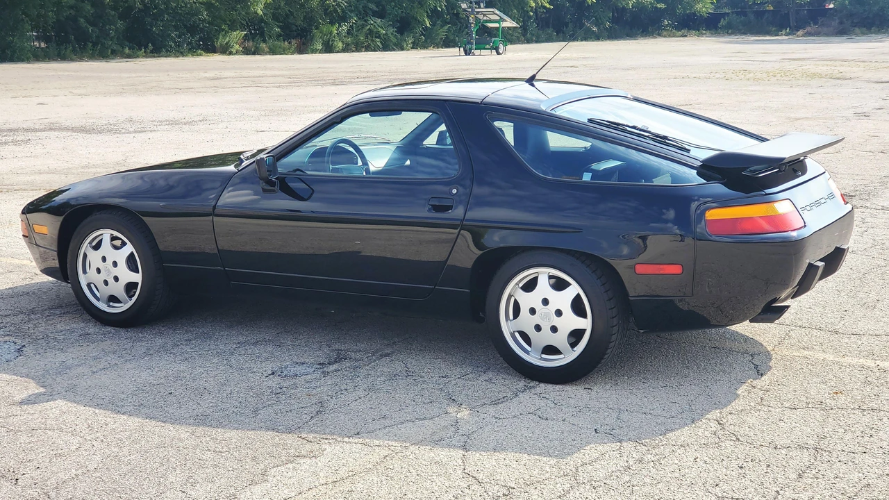 1990 Porsche 928 GT - Image 19 of 31