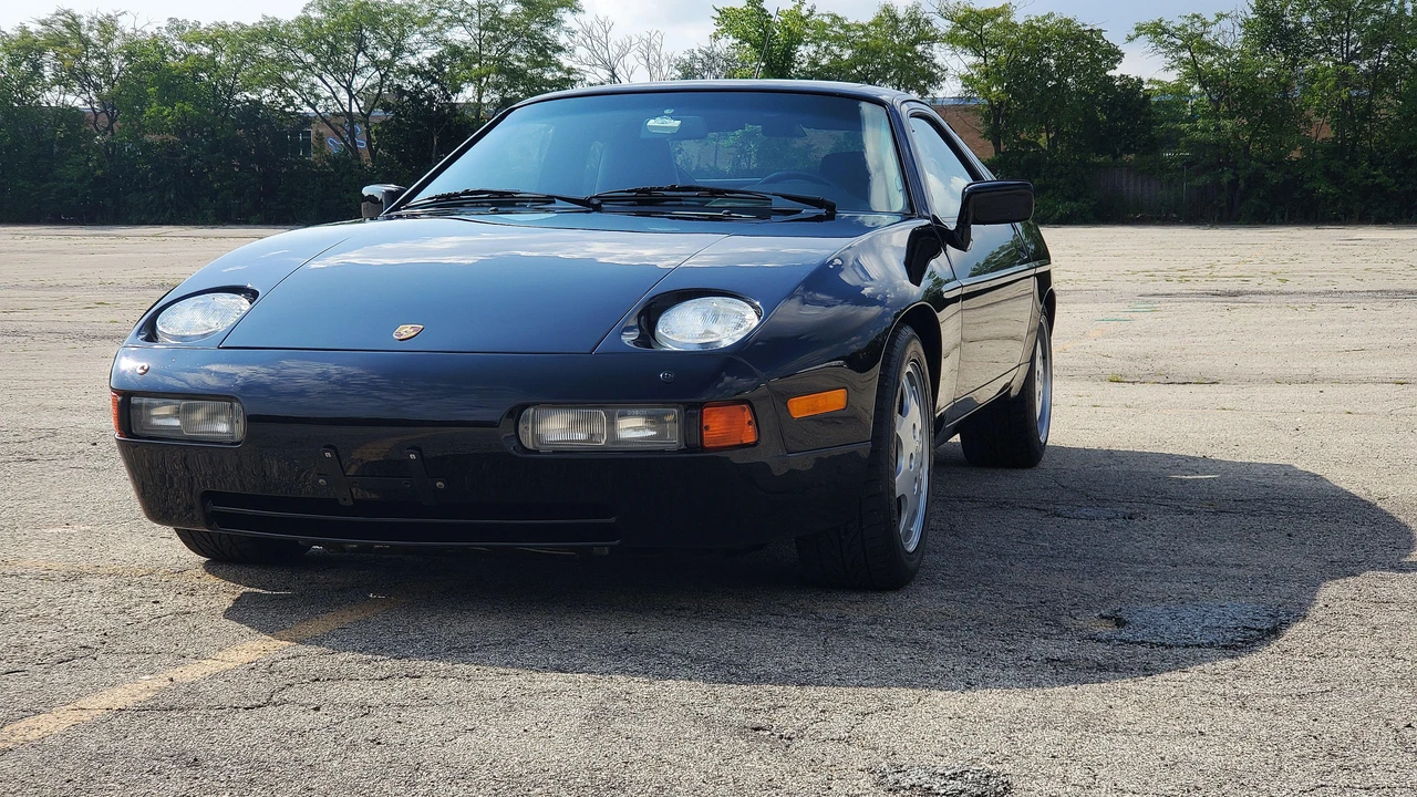 1990 Porsche 928 GT - Image 8 of 31