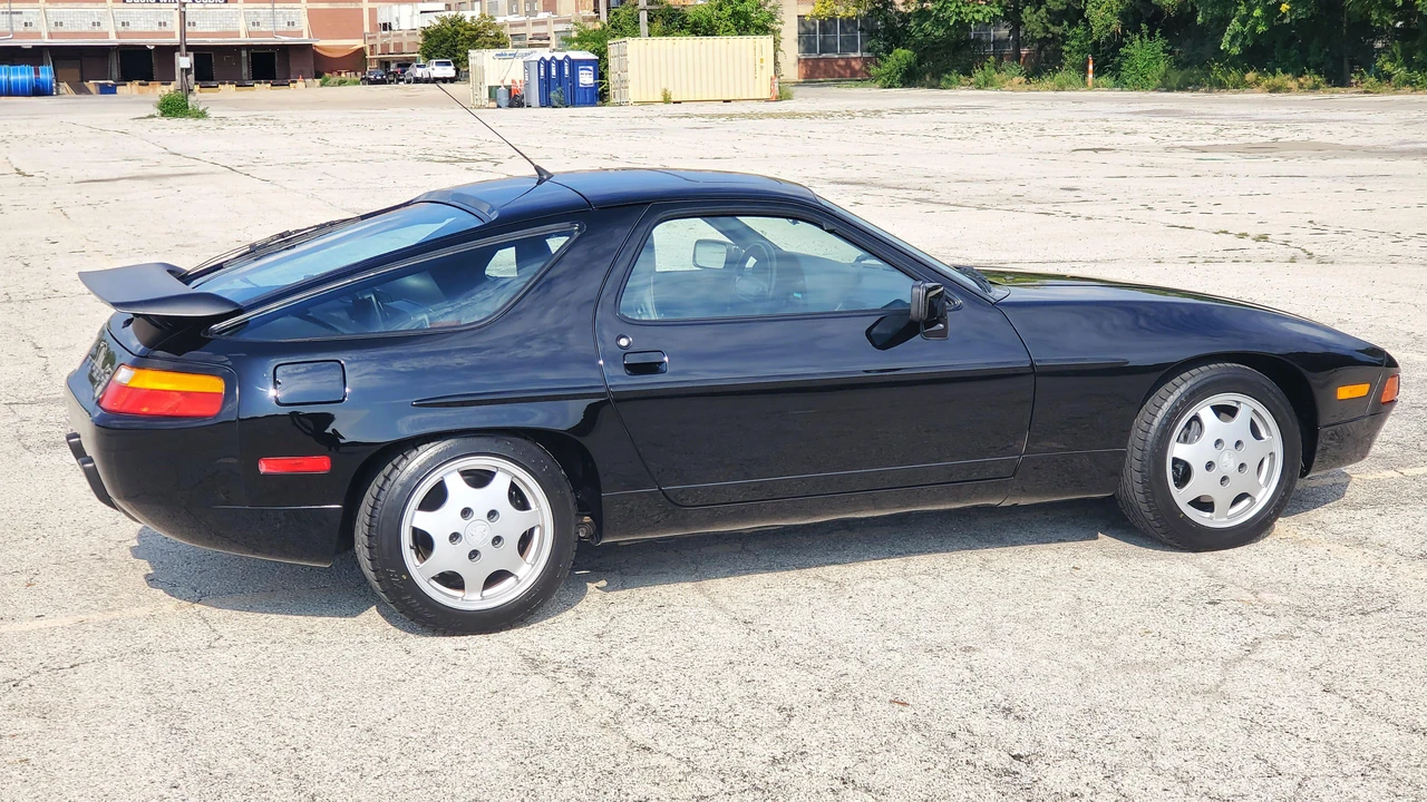 1990 Porsche 928 GT - Image 28 of 31
