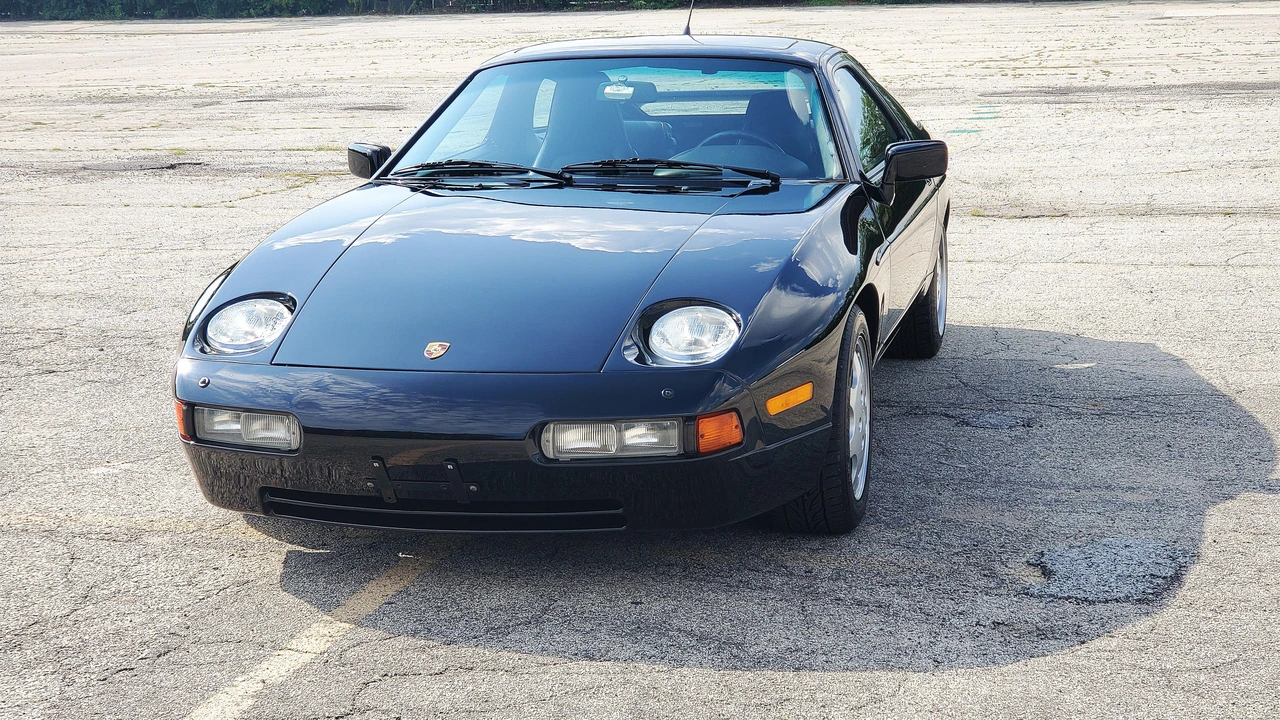 1990 Porsche 928 GT - Image 7 of 31