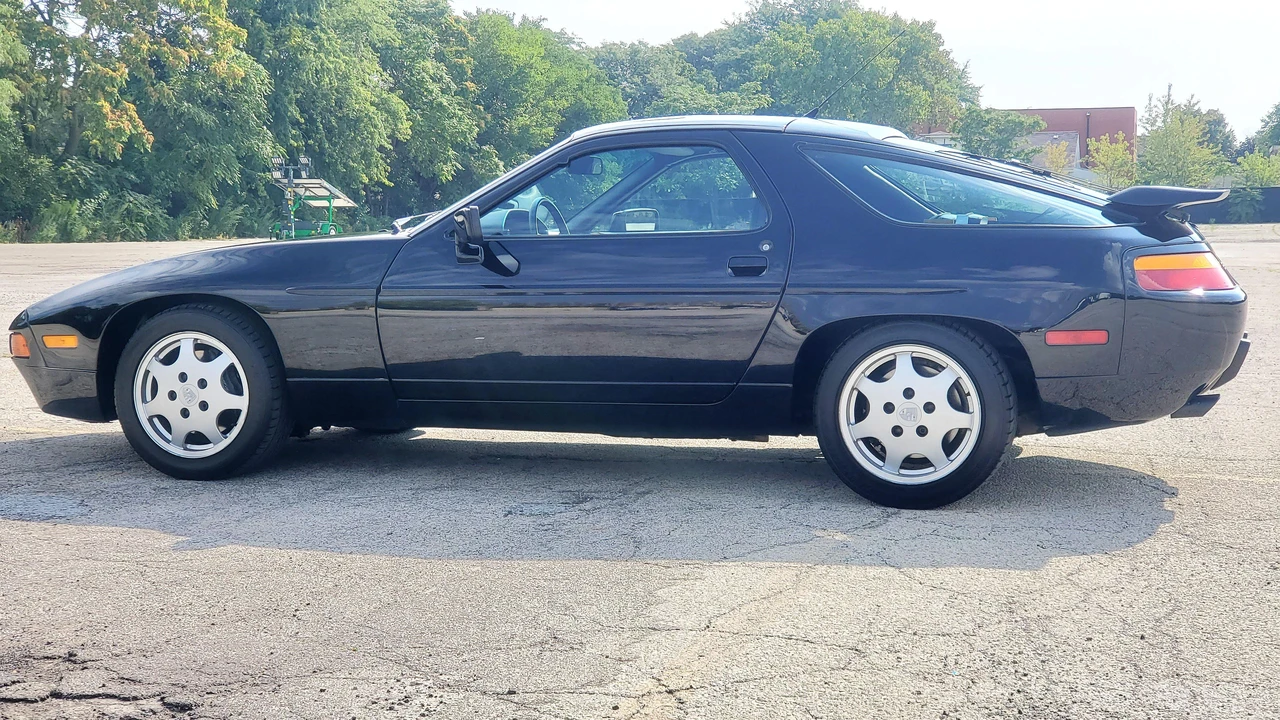 1990 Porsche 928 GT - Image 17 of 31