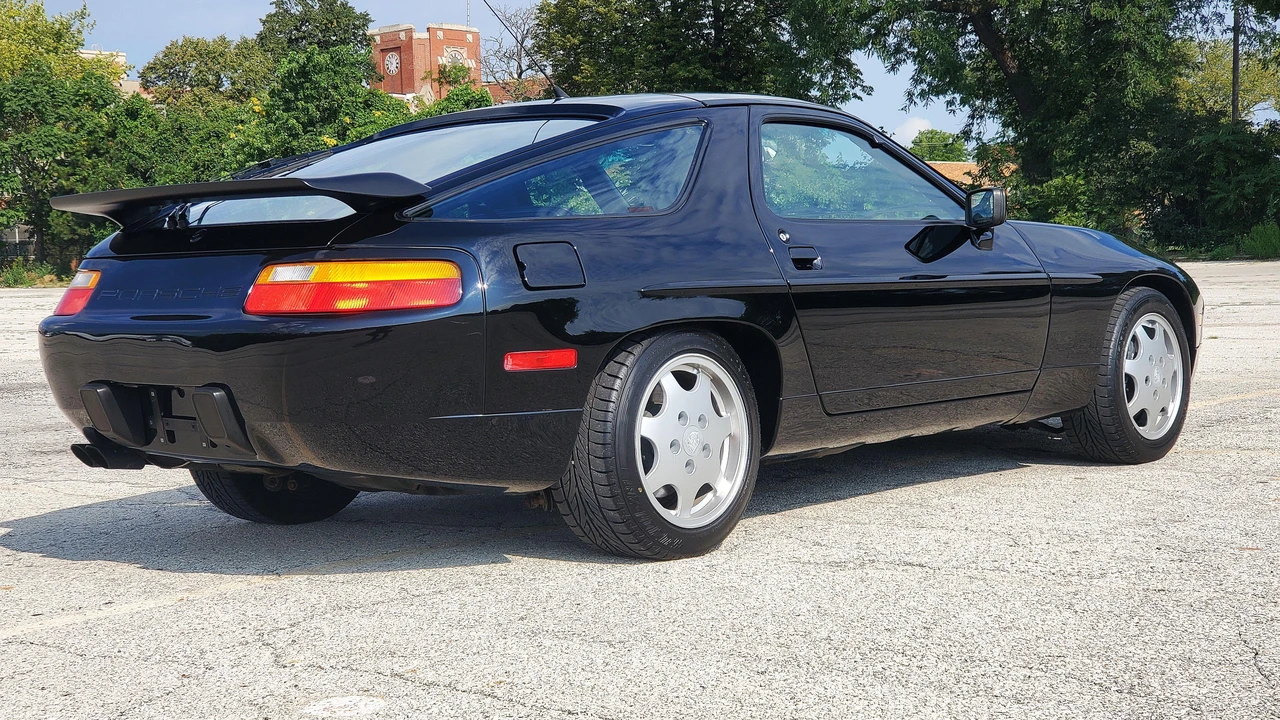 1990 Porsche 928 GT - Image 27 of 31